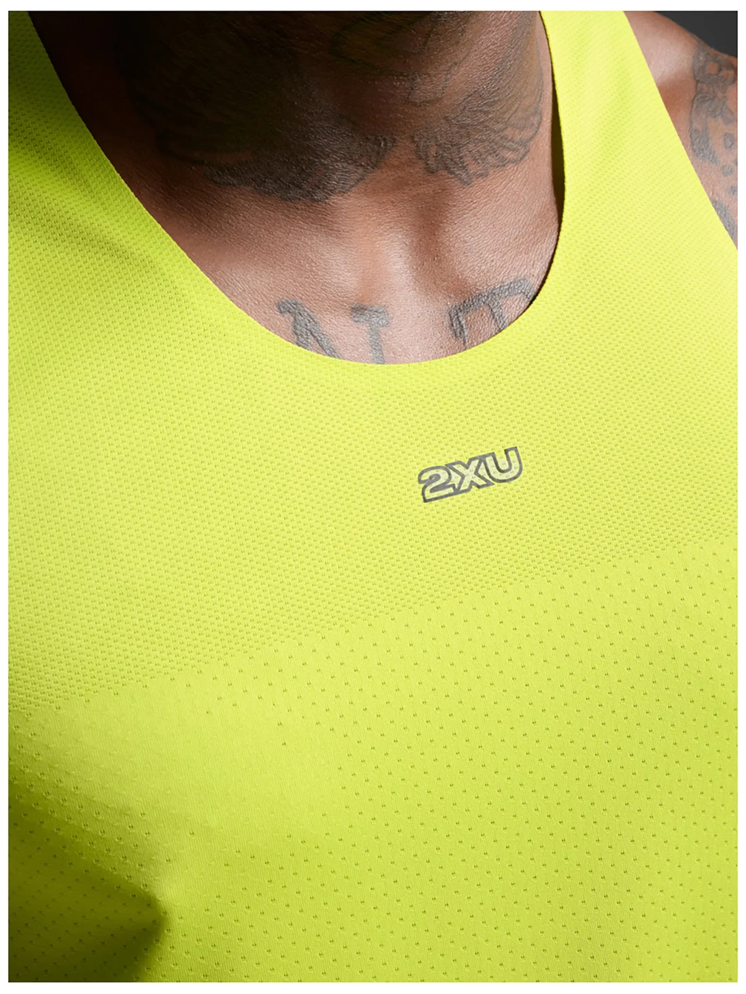 2XU Men's Light Speed Tech Singlet - Image 3